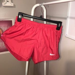 XS Hot Pink Nike Shorts💗